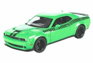 Dodge Challenger SRT Hellcat 2018 wide-body grön - skala 1:24