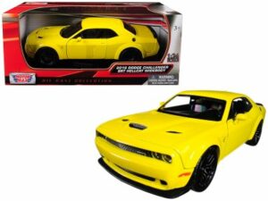 Dodge Challenger SRT Hellcat 2018 wide-body gul - skala 1:24