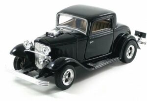 Ford Coupe custom 1932 svart - Skala 1:24