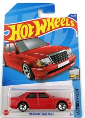 Mercedes Benz 500E röd - Hot Wheels 1:64