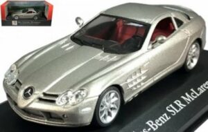 Mercedes Benz SLR McLaren 2003 silver - skala 1:43