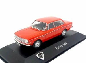 Volvo 144 1971 röd - skala 1:43