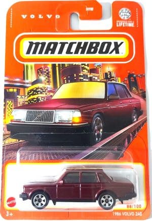 Volvo 240 1986 red - Matchbox 1:64